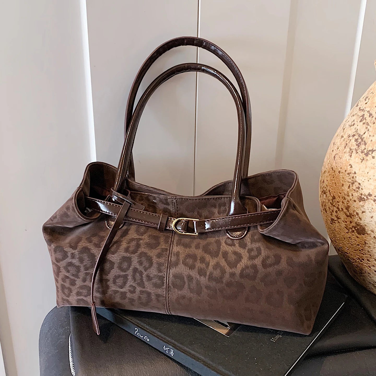 Large Capacity Leopard Print Women'S Tote Bag Commuter Casual Single Shoulder Bag Korean Style PU Material Magnetic Buckle Op...